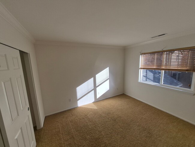 Building Photo - 3 Bed 2.5 Bath - The Parks at Broken Top.