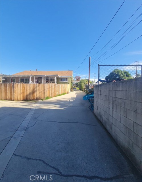 Building Photo - 5115 Mt Helena Ave