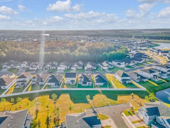 Building Photo - 161 Goldcrest Wy