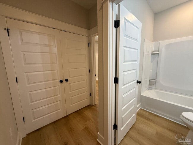 Building Photo - 3209 Damon Dr