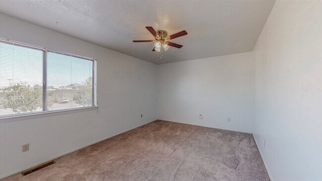 Building Photo - 11426 Prospect Ave NE