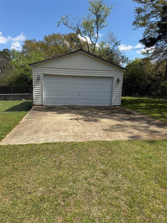 Building Photo - 215 Gardner Rd