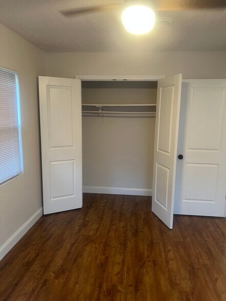 Building Photo - 3107 Scenic Dr