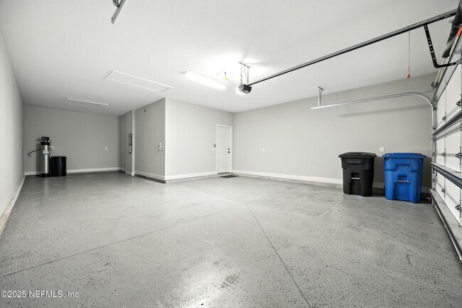 Building Photo - 24 Tradesman Ln