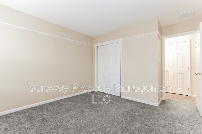 Building Photo - 53 Malsbury St