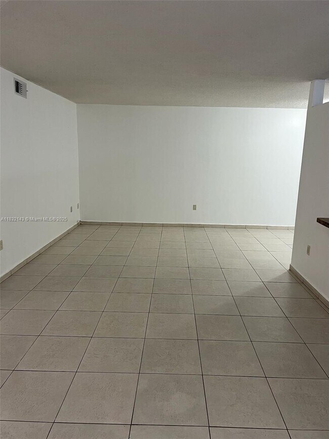 Building Photo - 15605 SW 74th Cir Dr