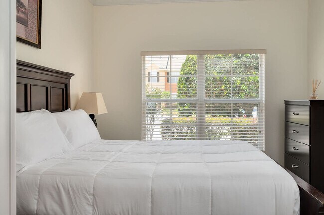 Building Photo - 835 Assembly Ct