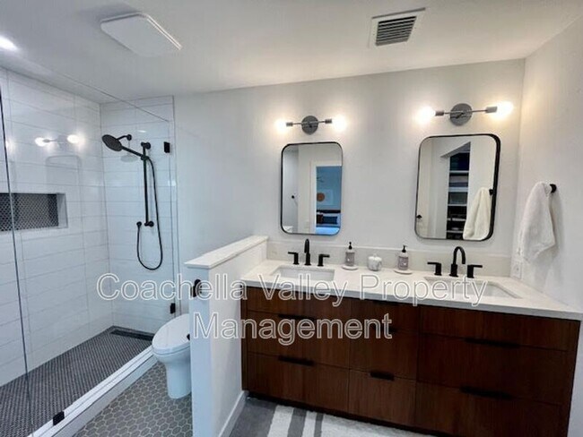 Building Photo - 72730 Mesquite Ct