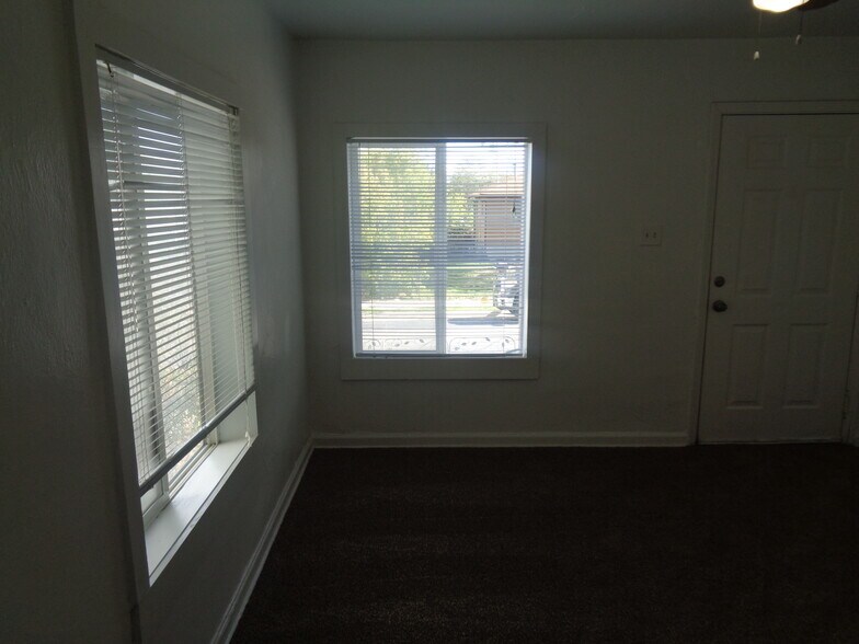 Building Photo - 3024 S 8850 W