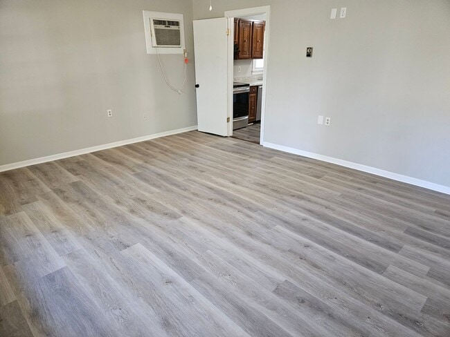 Building Photo - Charming Updated 3 Bedroom Home with Large...