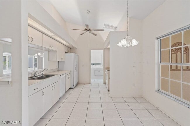 Building Photo - 25570 Fairway Dunes Ct