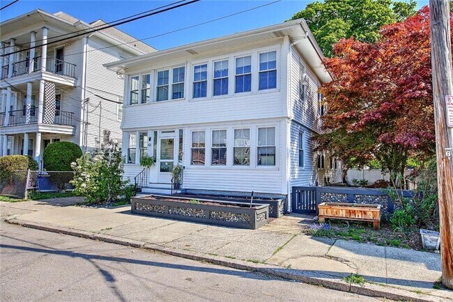 Building Photo - 43 Trenton St
