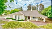 Building Photo - Wonderful Single Story Home, Quiet Neighbo...