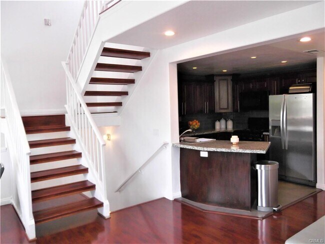 Building Photo - 27004 Karns Ct