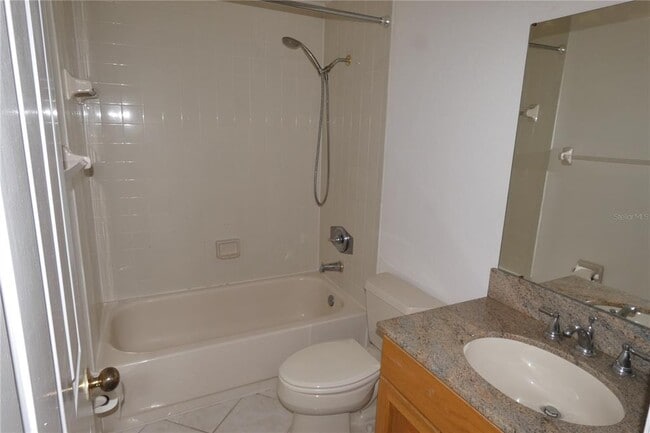 Building Photo - 617 Segovia Ct NE