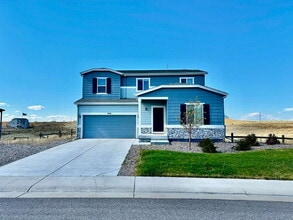 Building Photo - "Experience Spacious Living: 5-Bed, 3-Bath Home in Elizabeth!"