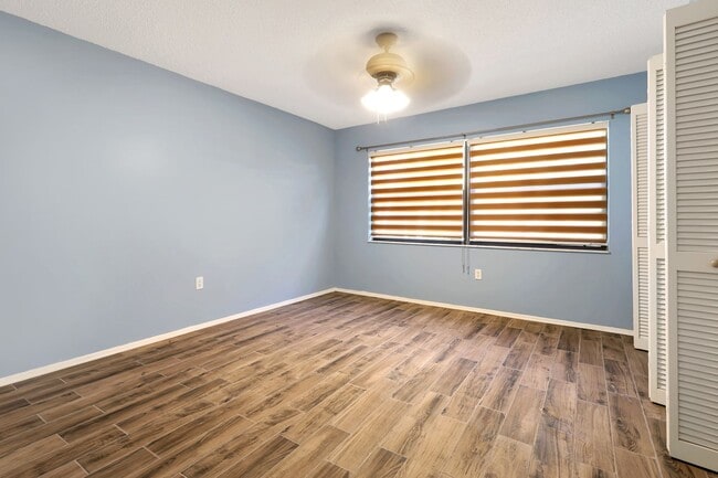 Building Photo - Updated 1 Bed 1 Bath In Meadow Croft In Bradenton!!