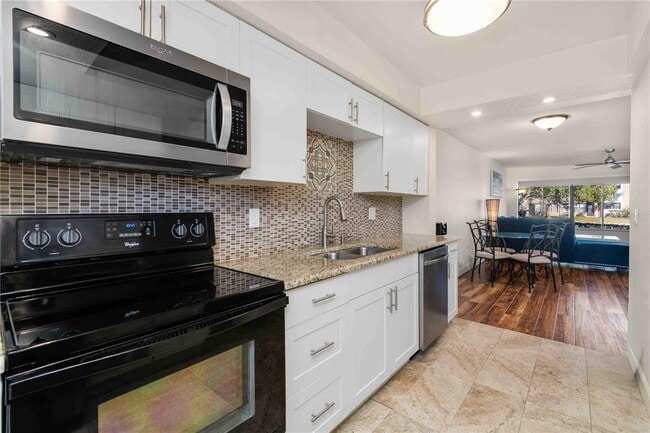 Building Photo - 1750 Belleair Forest Dr