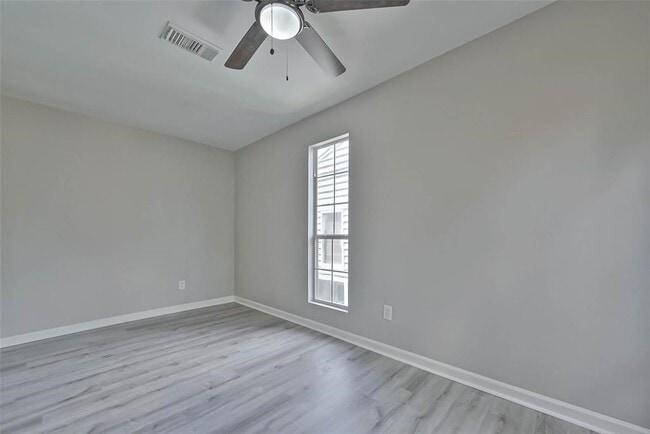 Building Photo - 17805 Villa Way Dr
