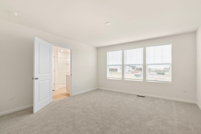 Building Photo - 660 Switchgrass Wy