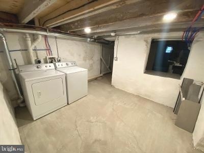 Building Photo - 4670 Umbria St