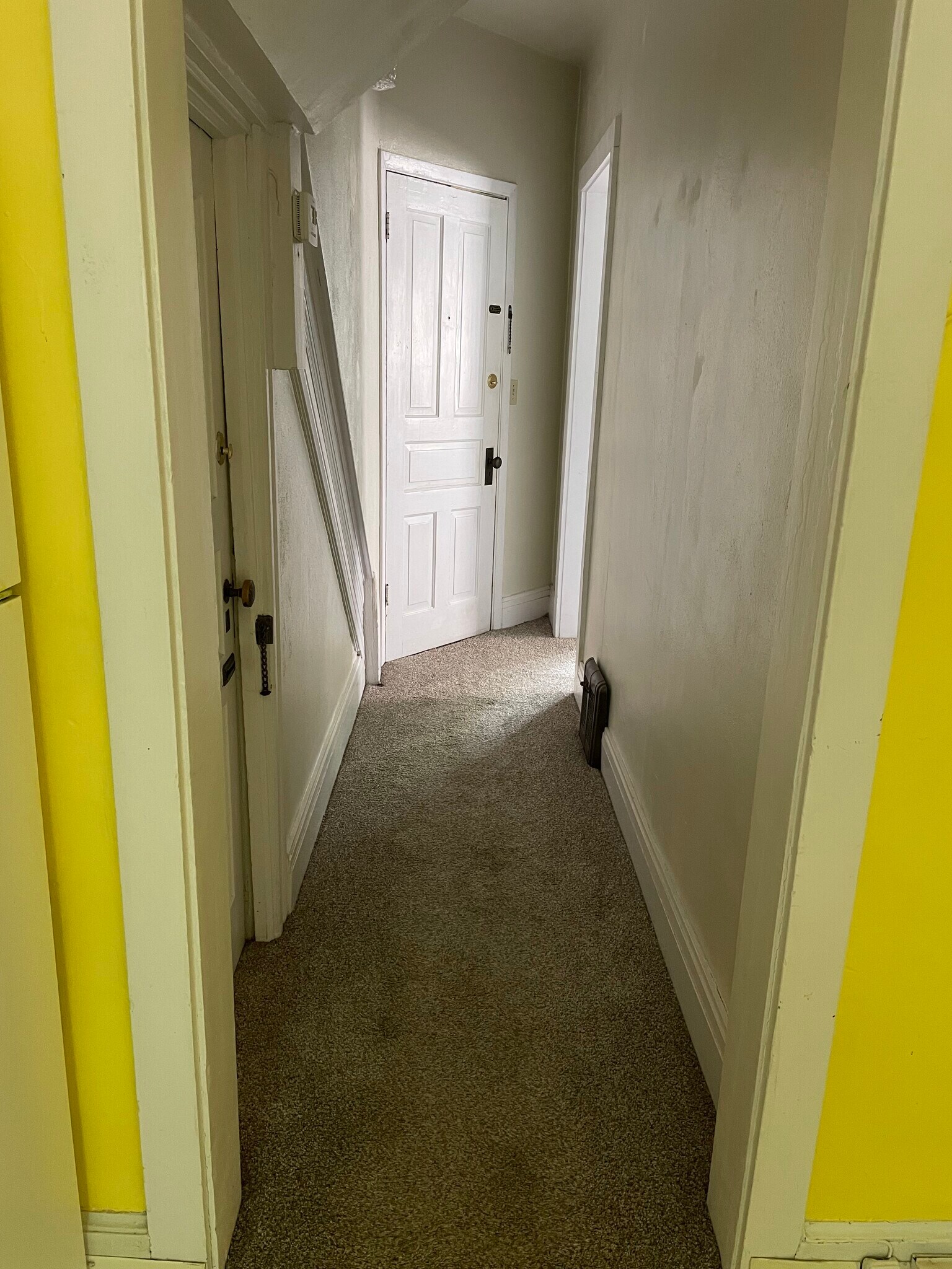 Building Photo - 1205 E 4th St