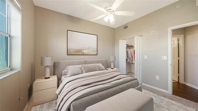 Building Photo - 1064 N Tamiami Trl