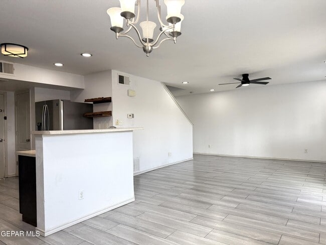 Building Photo - 11952 Mesquite Miel Dr