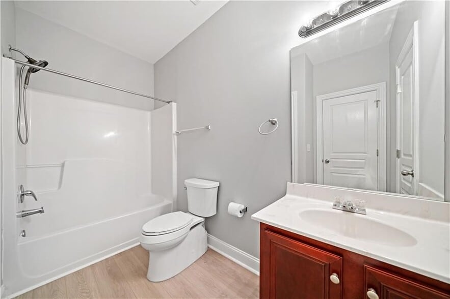 Building Photo - 5370 Breckinridge Ln