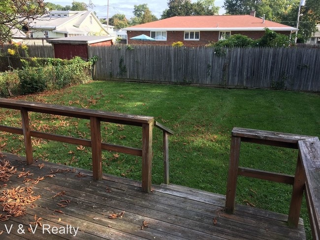 Building Photo - 2 br, 1 bath House - 216 Norwood Ave