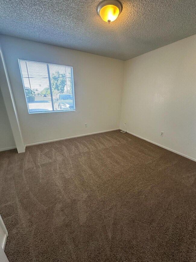 Building Photo - 1020 Jefferson Ave