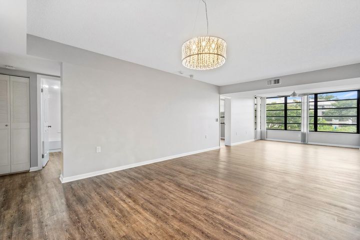 Building Photo - 3710 Whitehall Dr