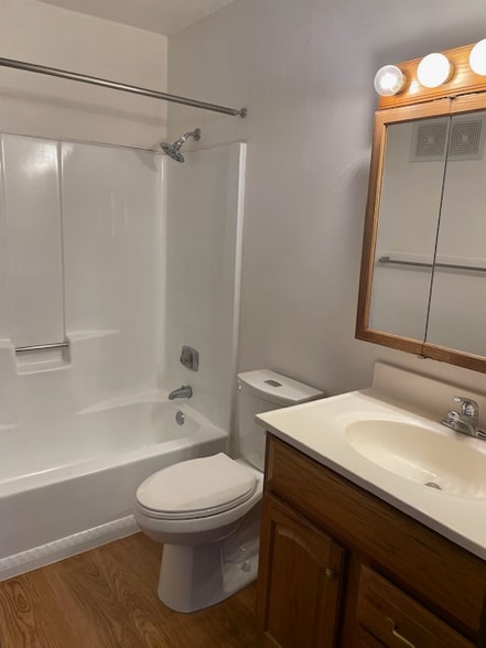 Building Photo - 1400-1402 W Jefferson St