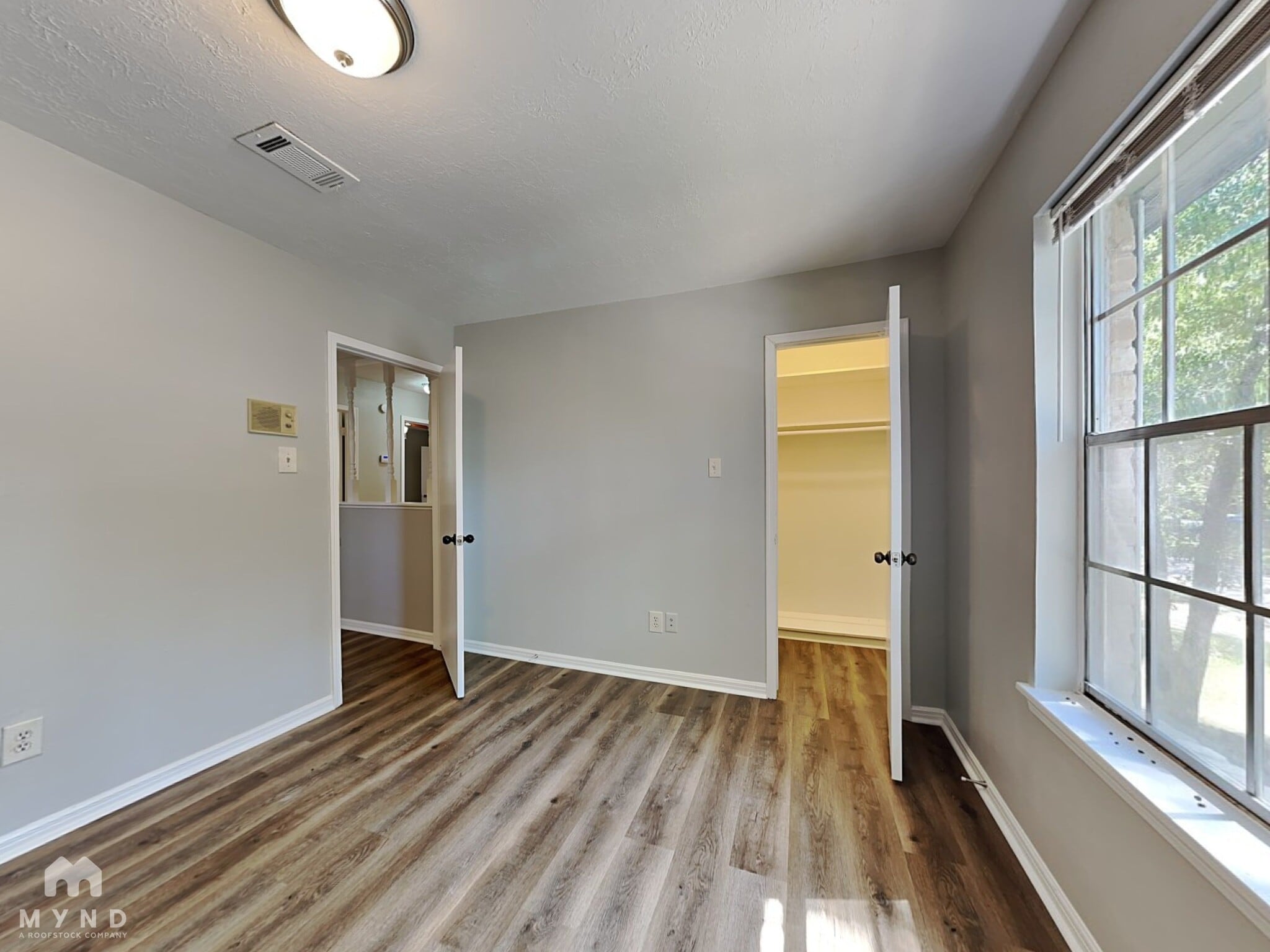 Building Photo - 15110 Gladebrook Dr