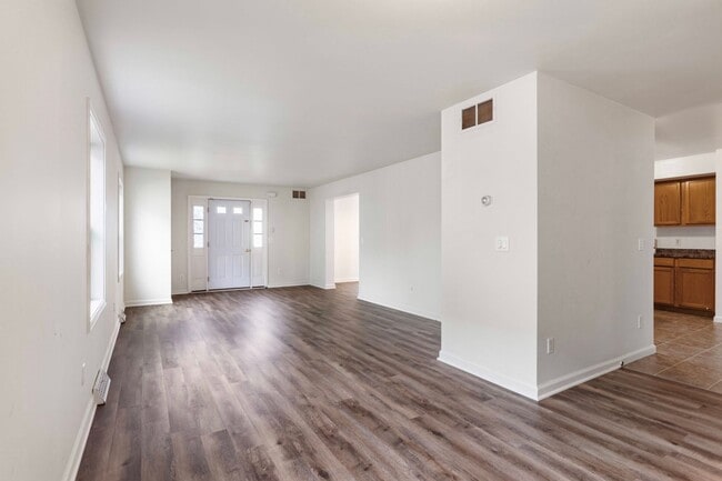 Building Photo - Elkton 2 story - Coming Soon