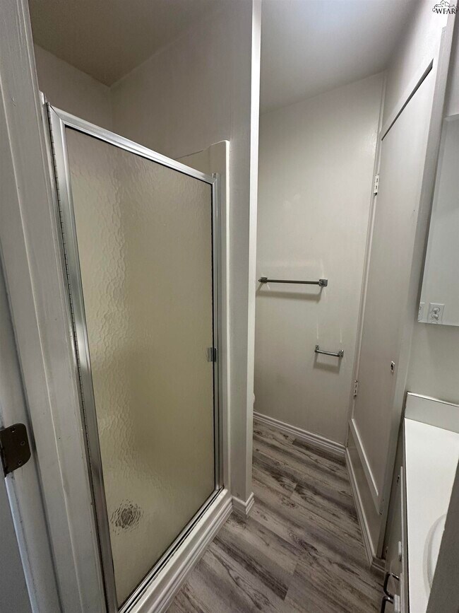 Building Photo - 3021 McGaha Ave