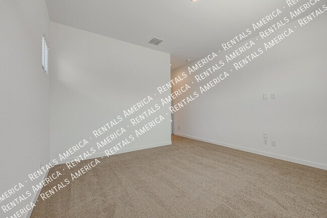 Building Photo - 2631 W Pecan Rd