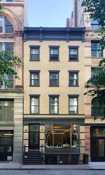 Building Photo - 33 Bond St