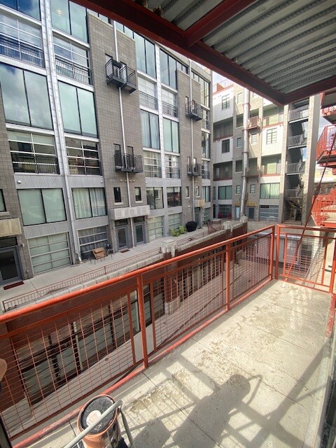 Building Photo - 336 W Broadway