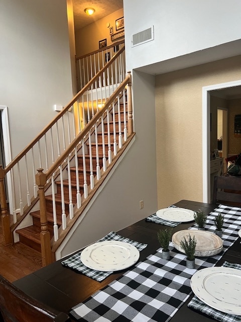 Building Photo - 680 Suwanee Lakes Cir