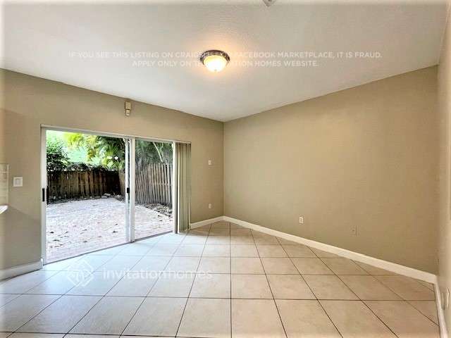 Building Photo - 14848 SW 9th Ln