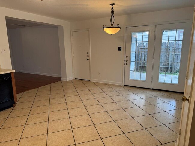 Building Photo - 13718 Merseyside Dr