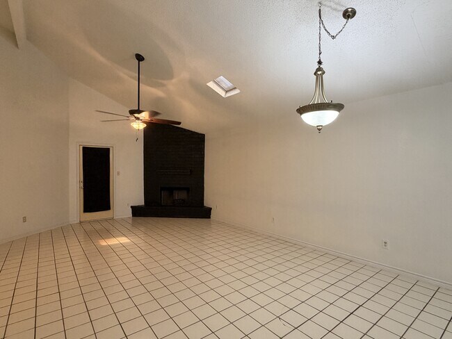 Building Photo - 7126 Fort Collins Dr