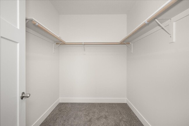 Building Photo - $3,600 - 4 Bed / 3 Bath Gorgeous Brand New...