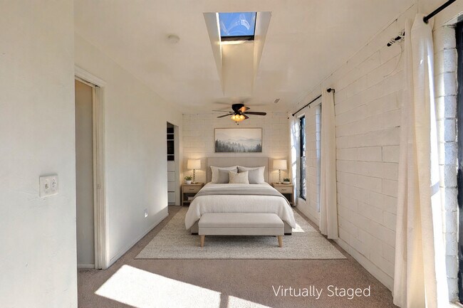 Building Photo - 1514 N Elaine Way