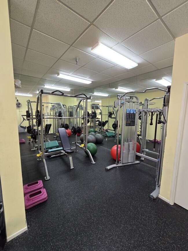 Fitness Center - 5325 Newcastle Ave