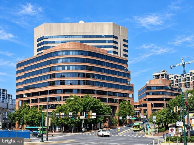 Building Photo - 7915 Eastern Ave NW