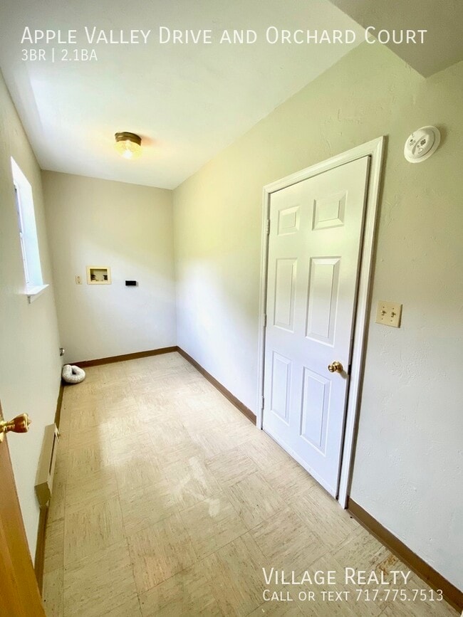 Building Photo - 710 Apple Valley Dr