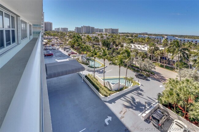 Building Photo - 3900 Galt Ocean Dr