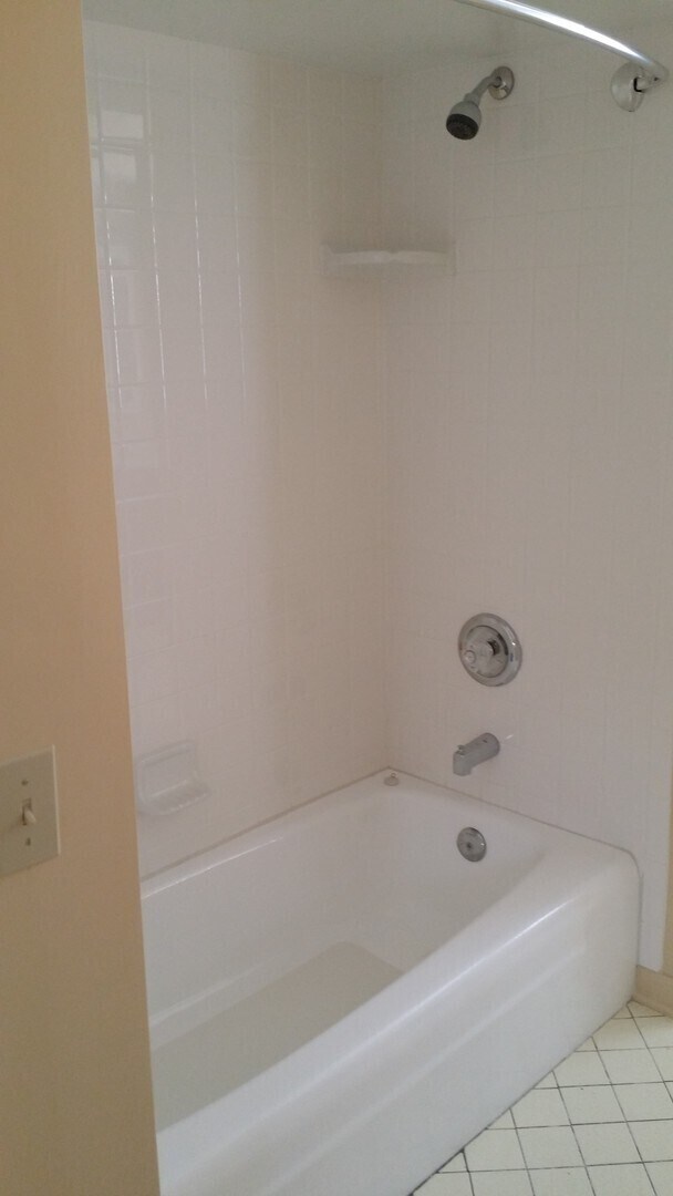 Building Photo - Duplex